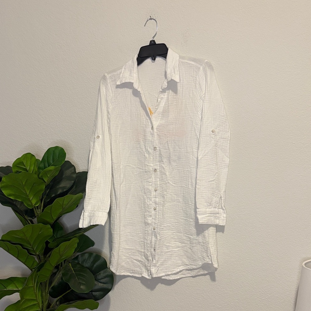 4Our Dreamers White Casual Button-Down Shirt with Sun Sand Sea embroidery